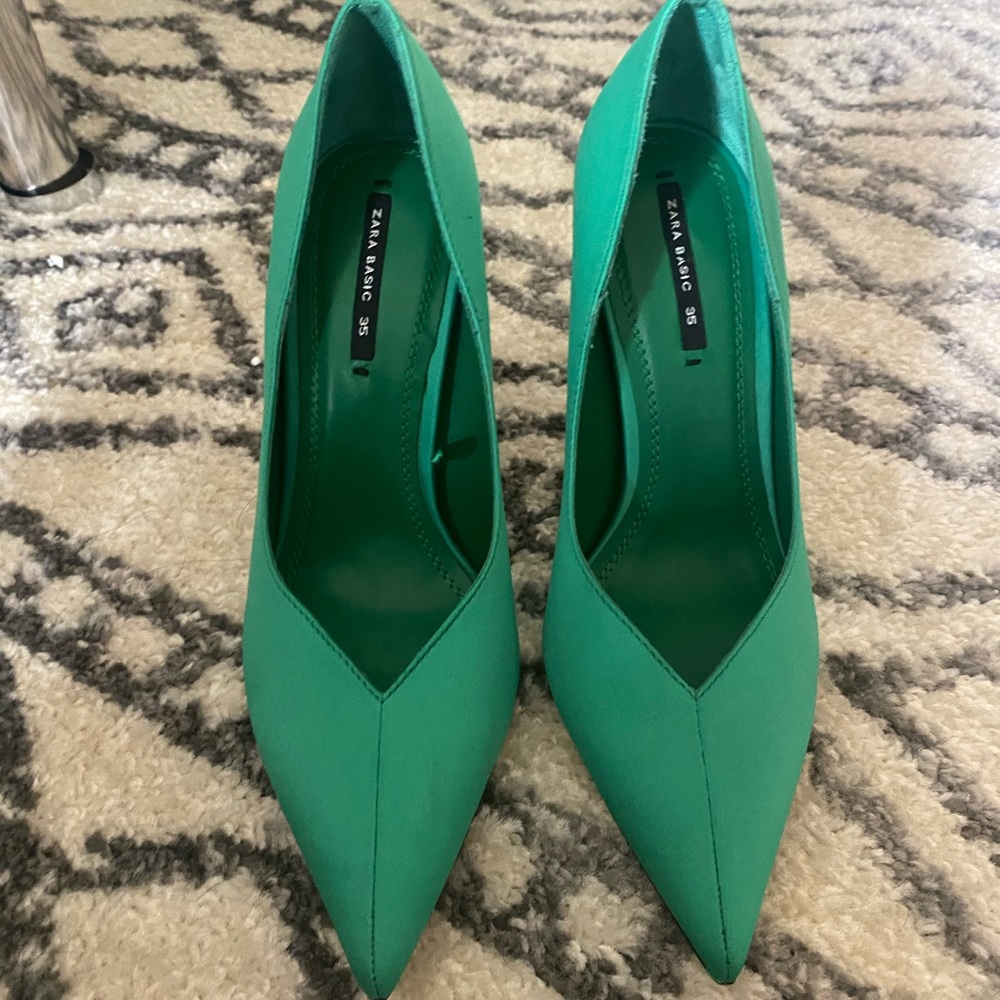 Size 35 Zara heels